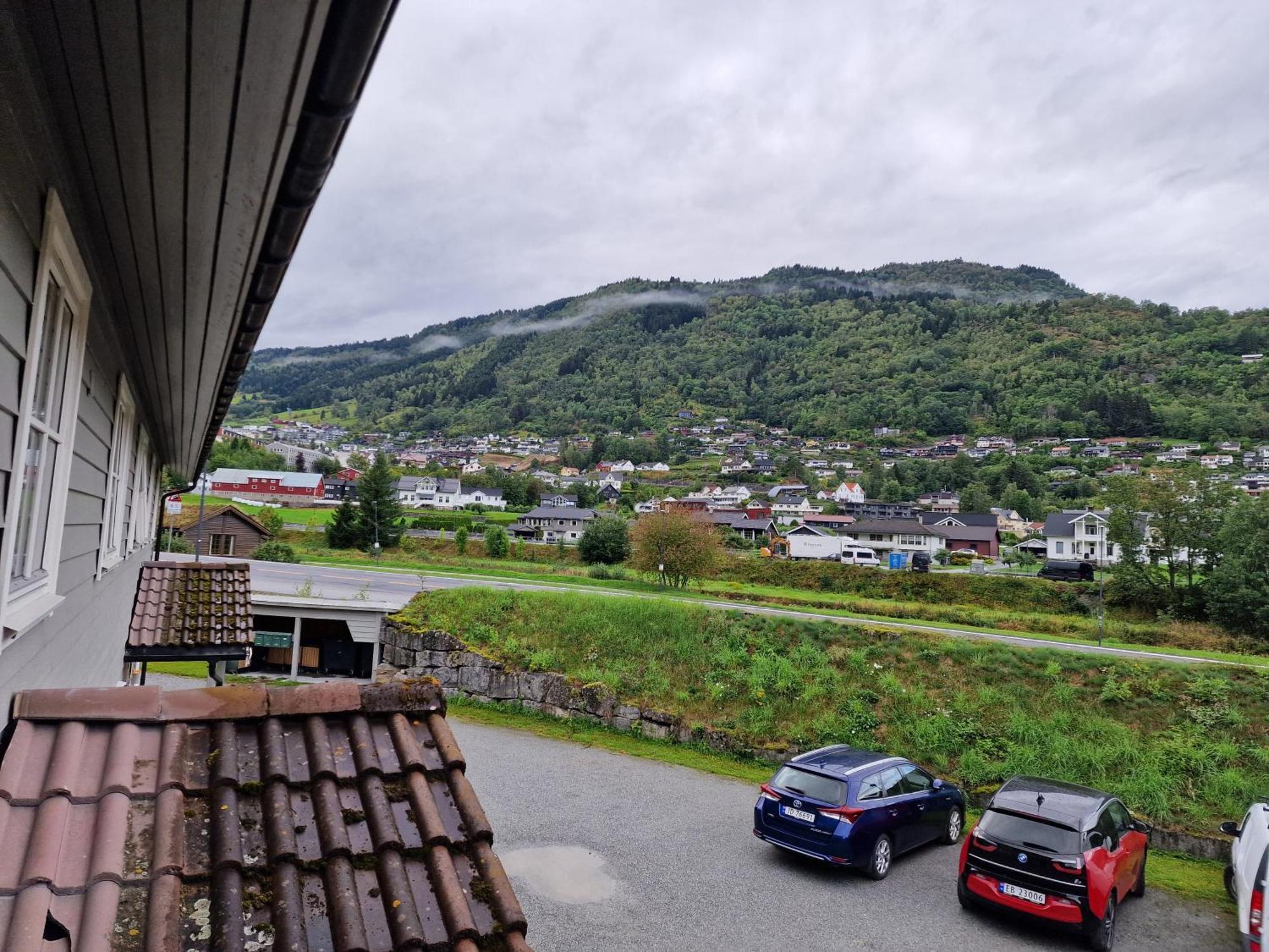 Rom I Bofellesskap Leilighet Sogndal Eksteriør bilde