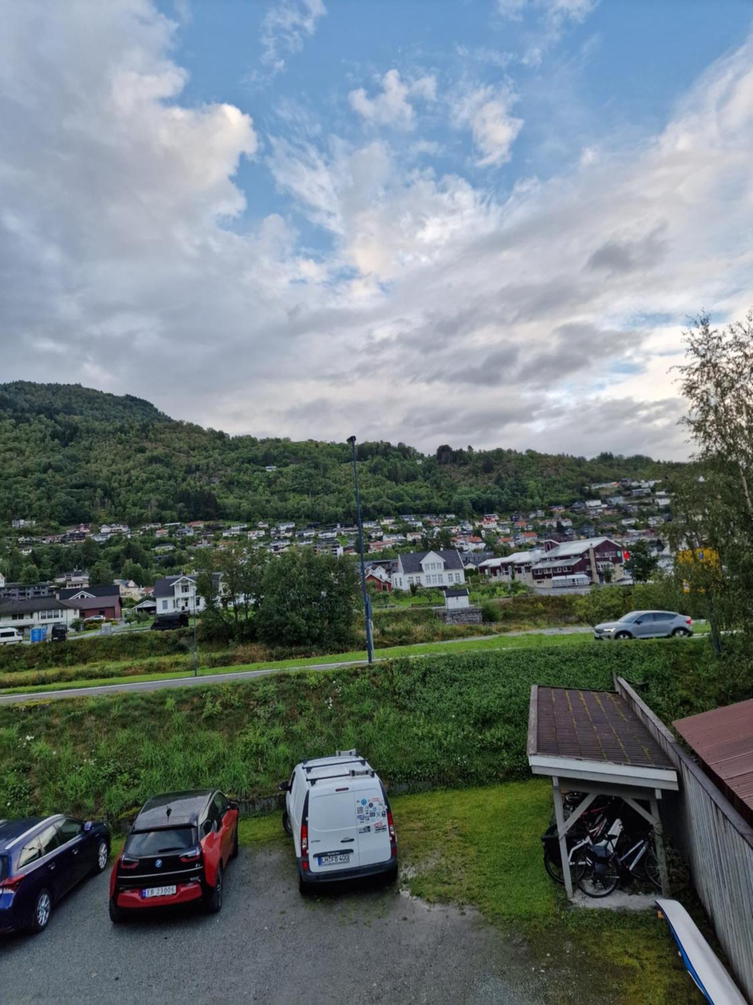 Rom I Bofellesskap Leilighet Sogndal Eksteriør bilde